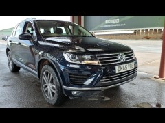 BUY VOLKSWAGEN TOUAREG V6 SE TDI BLUE TE 2015 V6 SE TDI BLUEMOTION TECHNOLOGY, Newark Motor Auctions