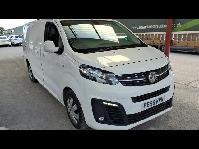 BUY VAUXHALL VIVARO 2900 SPORTIVE S/S 2019 L2H1 2700 SPORTIVE S/S, Newark Motor Auctions