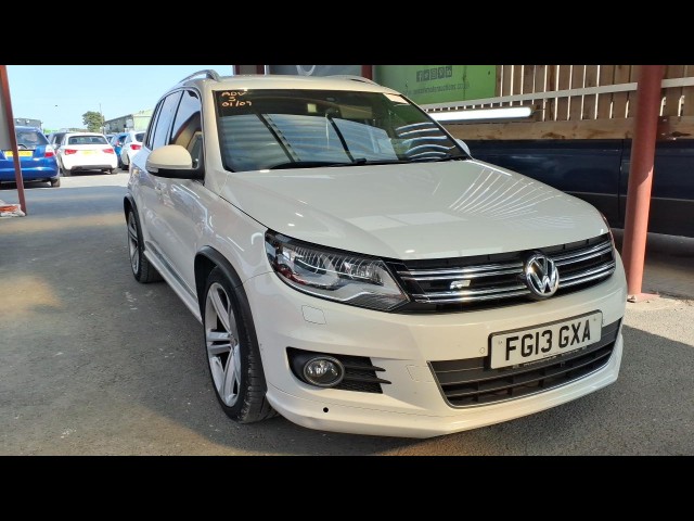 BUY VOLKSWAGEN TIGUAN R LINE TDI BMT 4MO 2013 R LINE TDI BLUEMOTION TECHNOLOGY 4MOTION, Newark Motor Auctions