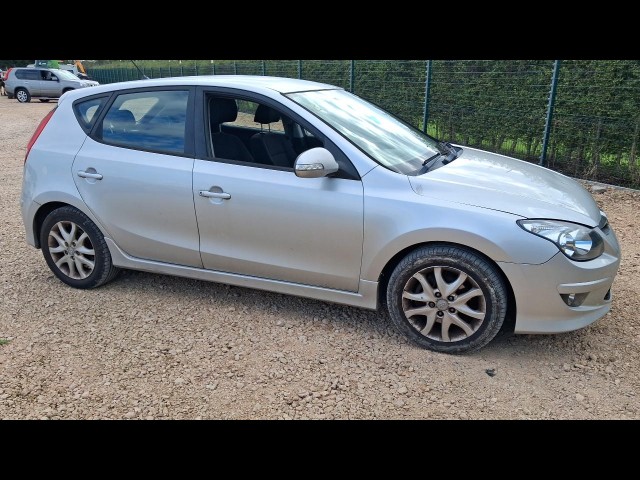 BUY HYUNDAI I30 COMFORT CRDI 2011 CRDI COMFORT, Newark Motor Auctions