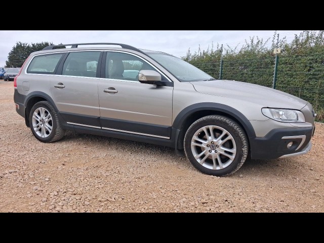 BUY VOLVO XC70 SE LUX D4 AWD AUTO 2014 D4 SE LUX AWD, Newark Motor Auctions