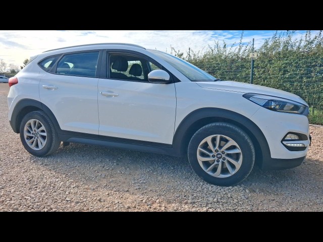BUY HYUNDAI TUCSON SE NAV B-DRIVE 2WD 2017 CRDI SE NAV BLUE DRIVE, Newark Motor Auctions