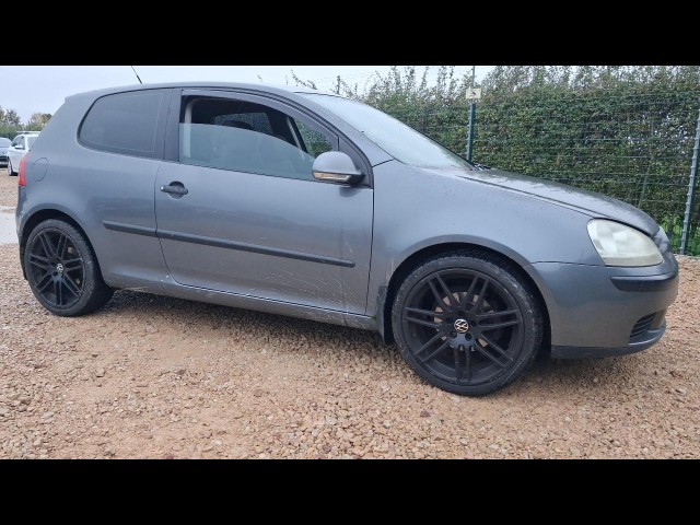 BUY VOLKSWAGEN GOLF FSI S 2005 S FSI (90BHP), Newark Motor Auctions