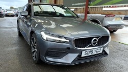 2019 VOLVO V60 MOMENTUM + D3 AUTO D3 MOMENTUM PLUS 
