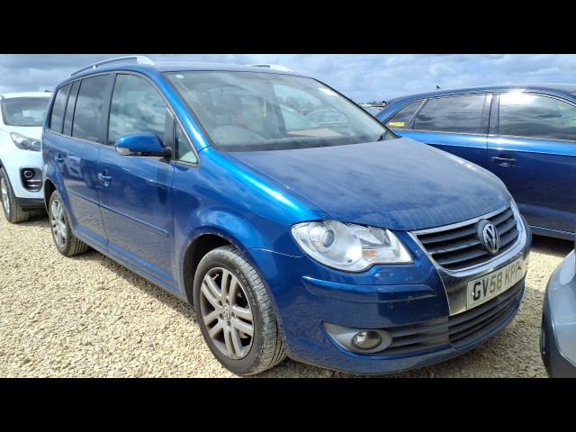 BUY VOLKSWAGEN TOURAN SE TDI 105 2009 SE TDI 105, Newark Motor Auctions