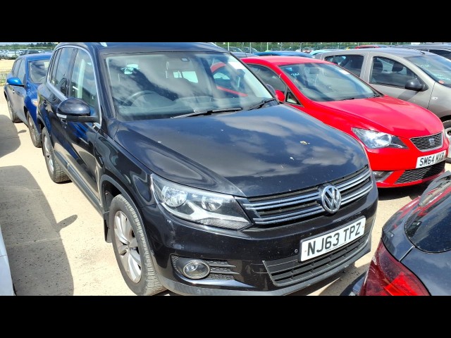 BUY VOLKSWAGEN TIGUAN MATCH TDI BMT 4MOT 2013 MATCH TDI BLUEMOTION TECHNOLOGY 4MOTION, Newark Motor Auctions