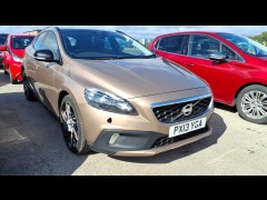 BUY VOLVO V40 CROSCOUN-Y LUXNAV AWD 2013 T5 CROSS COUNTRY LUX NAV AWD, Newark Motor Auctions