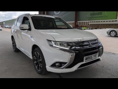 BUY MITSUBISHI OUTLANDER GX 4H PHEV S-A 2015 PHEV GX 4H, Newark Motor Auctions