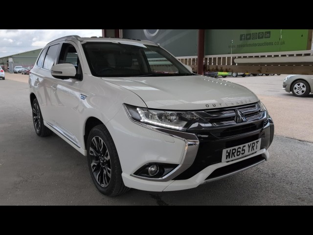 BUY MITSUBISHI OUTLANDER GX 4H PHEV S-A 2015 PHEV GX 4H, Newark Motor Auctions
