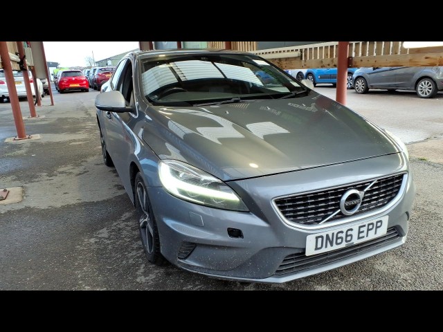 BUY VOLVO V40 R-DESIGN NAV + T2 2017 T2 R-DESIGN NAV PLUS, Newark Motor Auctions