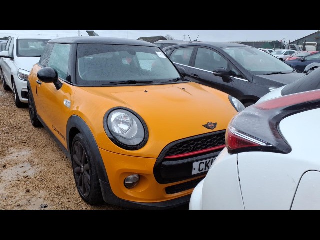 BUY MINI COOPER 2015 COOPER, Newark Motor Auctions