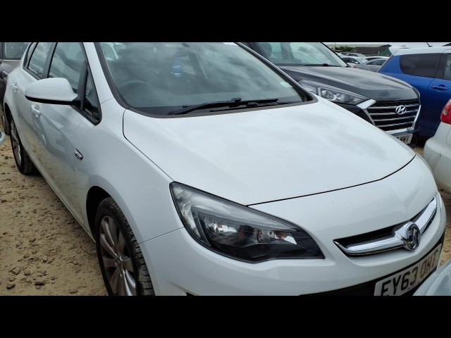 BUY VAUXHALL ASTRA EXCLUSIV 2013 EXCLUSIV, Newark Motor Auctions
